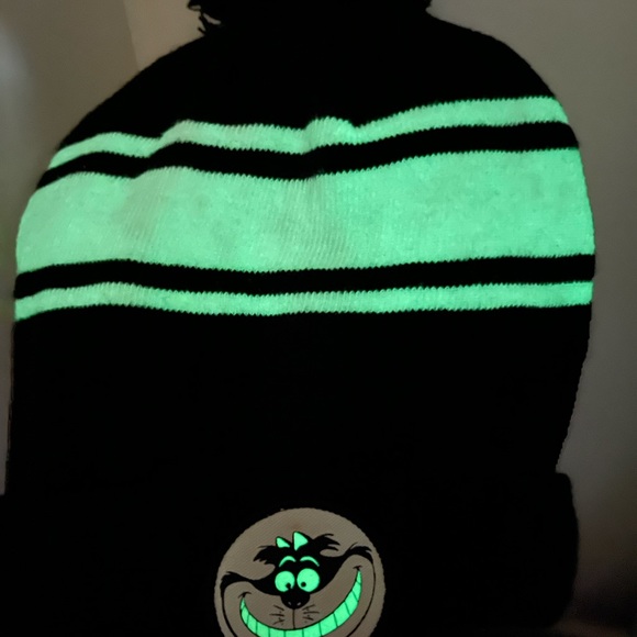 RARE Vans x Disney Alice in Wonderland Cheshire Cat Authentic Hat/Beanie - Picture 2 of 9